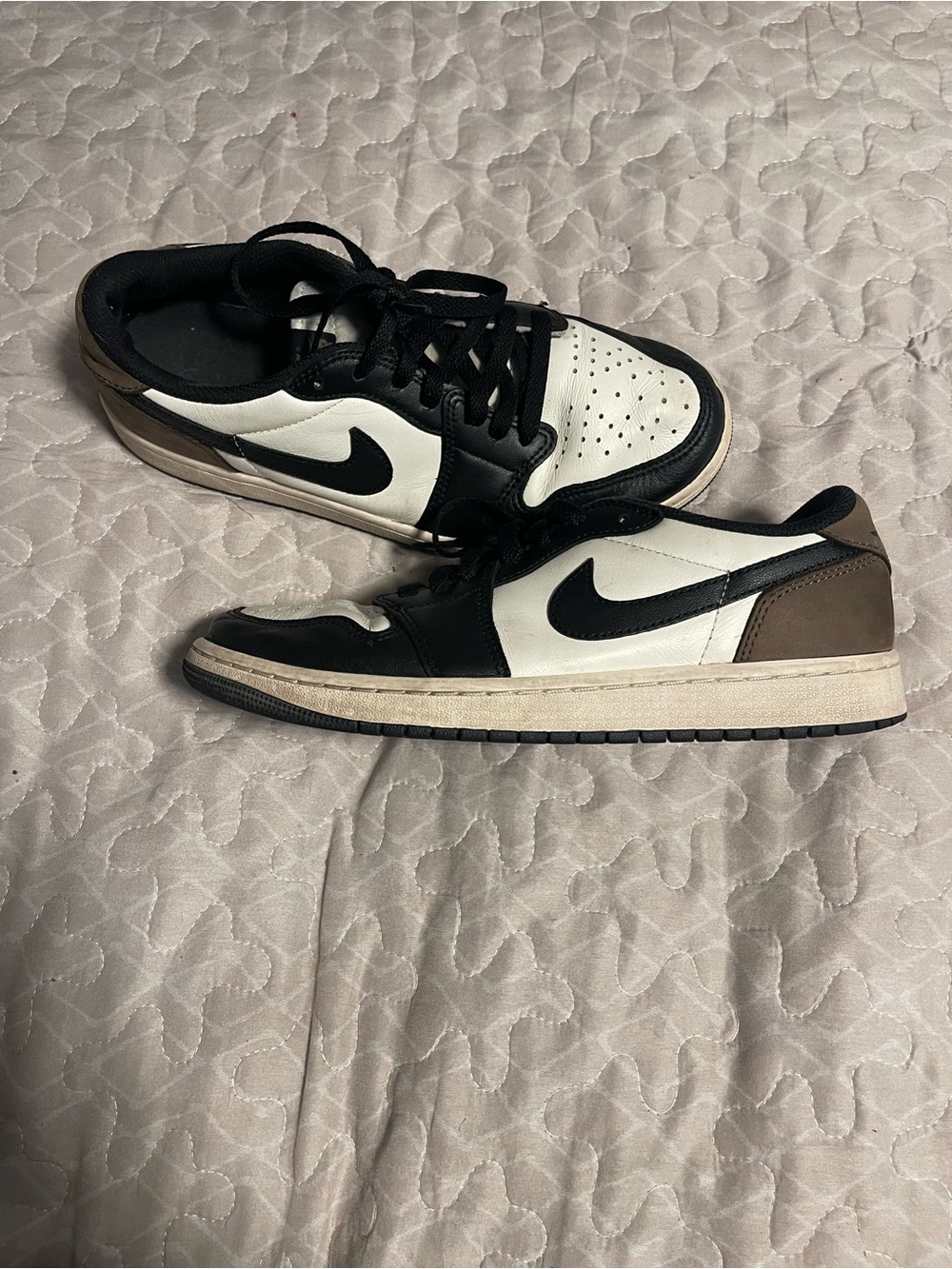 Jordan 1 Low Mocha - Picture 7 of 9